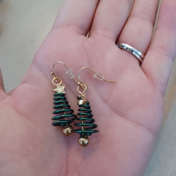 Green Spiral Holiday Christmas Tree Dangle Drop Earrings - Picture 6 of 9